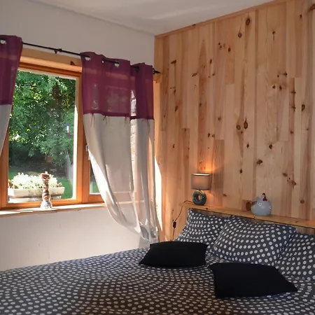 Stunning Holiday In Niveze With Sauna 別荘 ジャレ